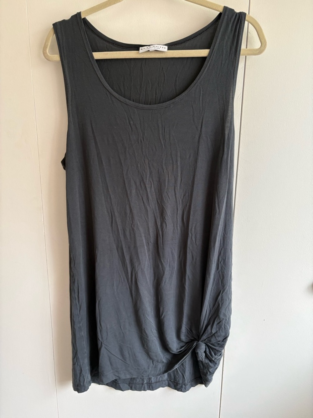 Lightweight Black Sleeveless Knot-Hem Dress